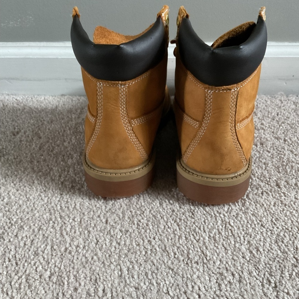 Timberland Tan Leather Boots - Picture 7 of 7